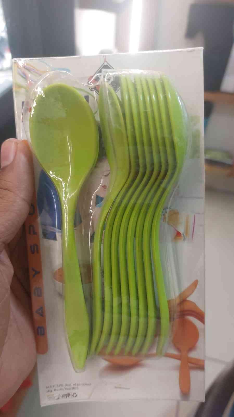 Plastic Spoon Set (Pack of 6) with Silicone Spatula & Oil Brush | Lightweight, Durable & Multi-Purpose Kitchen Set (Random Color)